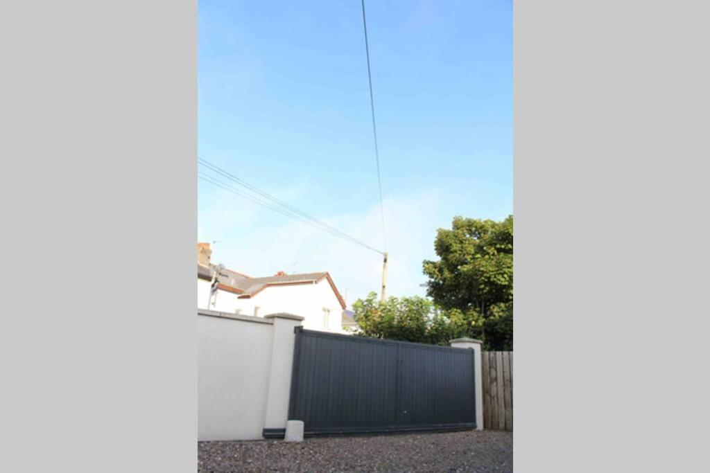 The Loft , Portrush Apartment Exterior foto